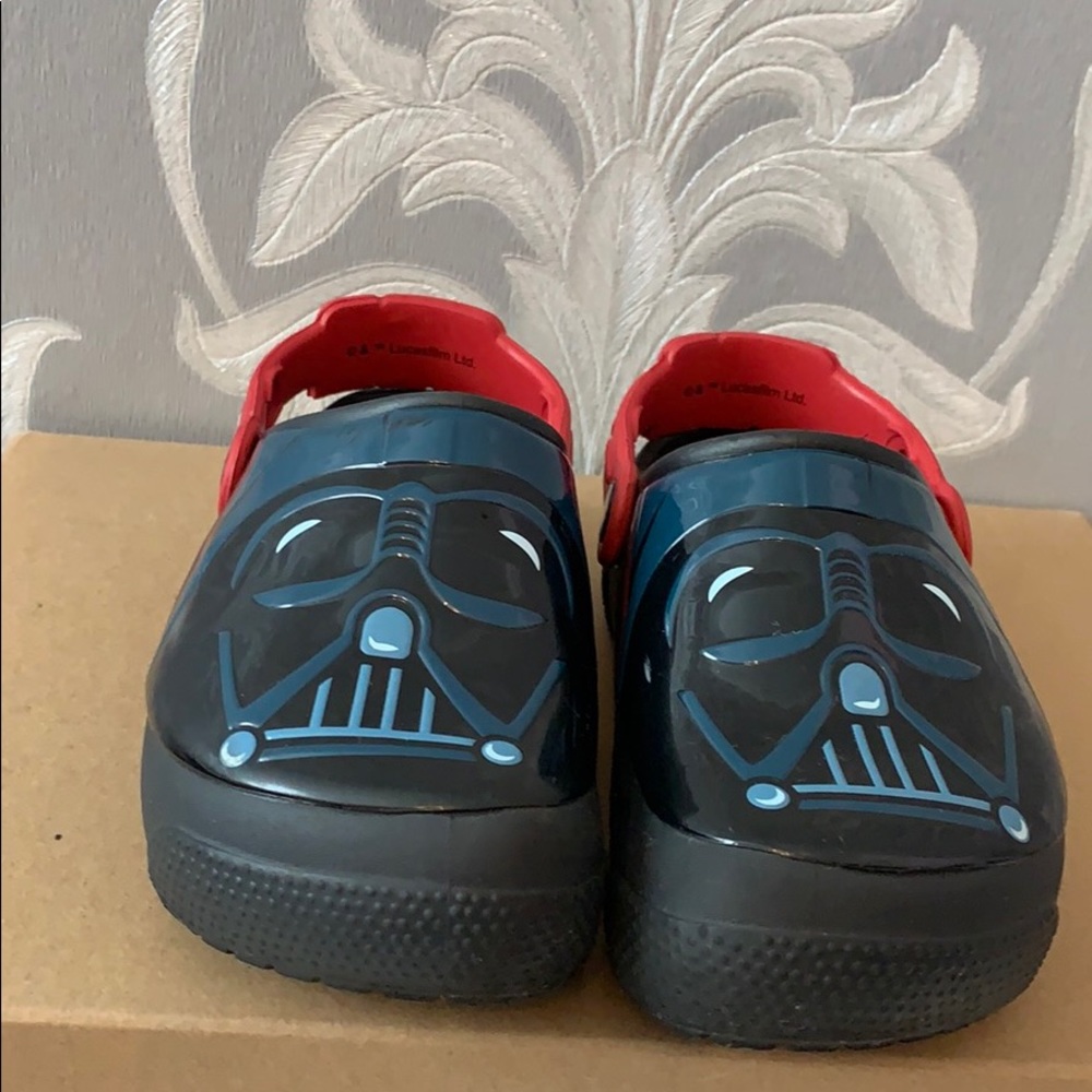 Kids Crocs light up Star Wars